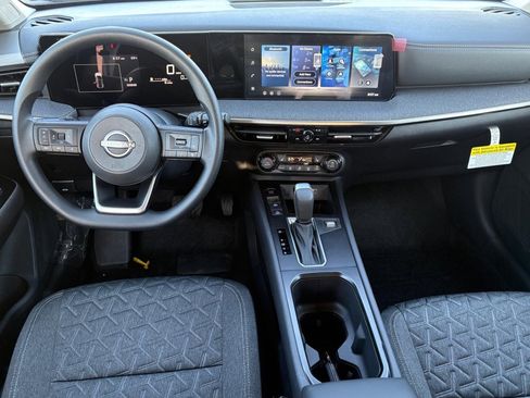 New 2026 Nissan Kicks SV w/ SV Premium Package image 10