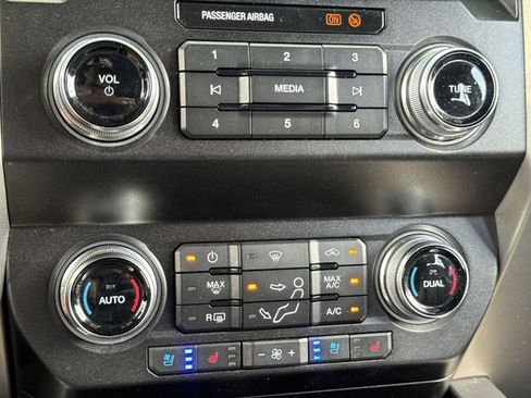 Used 2020 Ford F250 Platinum w/ FX4 Off-Road Package AWD/4WD image 19