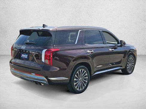 Used 2024 Hyundai Palisade Calligraphy FWD image 5