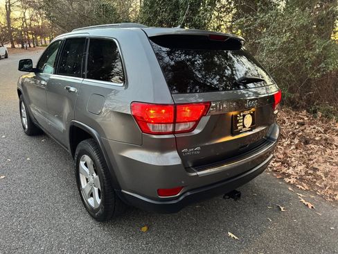 Used 2012 Jeep Grand Cherokee Limited image 11