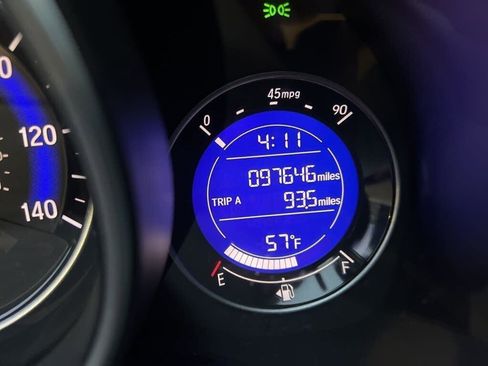 Used 2015 Honda Fit EX image 9