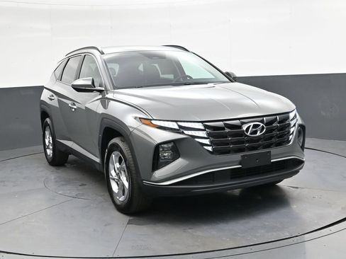 Used 2024 Hyundai Tucson SEL image 2
