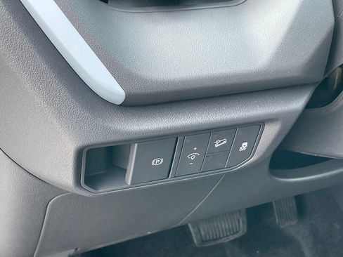 New 2027 Kia Seltos LX FWD image 12