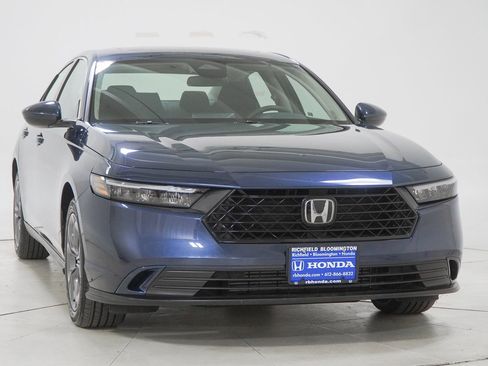 Used 2023 Honda Accord EX image 16