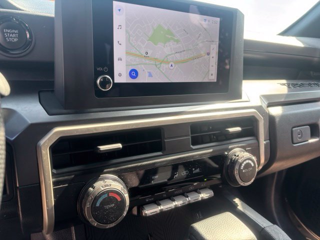 Used 2024 Toyota Tacoma SR5 AWD/4WD image 20