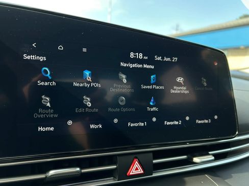 Used 2024 Hyundai Elantra SEL FWD image 21