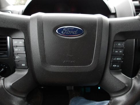Used 2011 Ford Escape Limited image 15