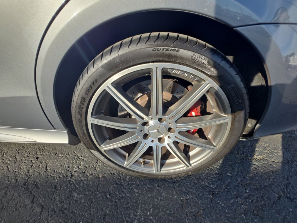 Used 2014 Mercedes-Benz E 63 AMG 4MATIC Sedan image 19