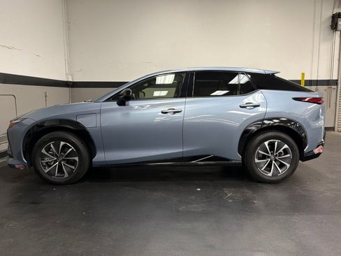 Used 2023 Lexus RZ 450e Premium w/ Technology Package AWD/4WD image 9