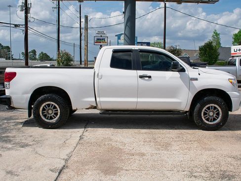 Used 2010 Toyota Tundra 4x4 Double Cab image 7