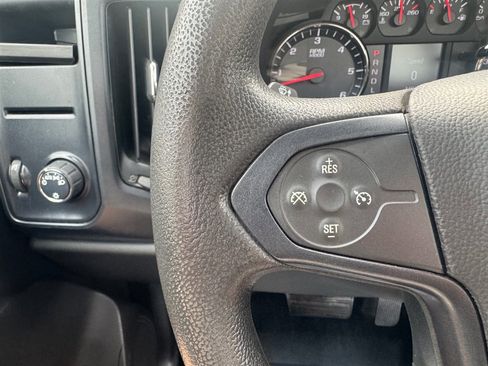 Used 2018 Chevrolet Silverado 1500 W/T w/ Trailering Package image 14