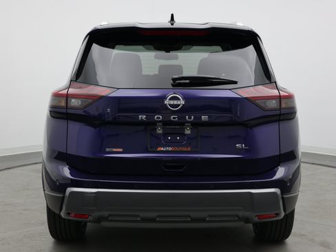 Used 2026 Nissan Rogue SL FWD image 6