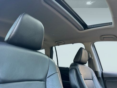 Used 2022 Honda Pilot Special Edition image 26