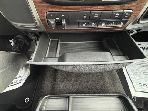 Used 2015 RAM 2500 Laramie image 24