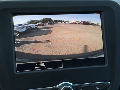 Used 2024 Chevrolet Equinox LT FWD image 18
