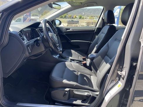 Used 2019 Volkswagen e-Golf SEL Premium image 15