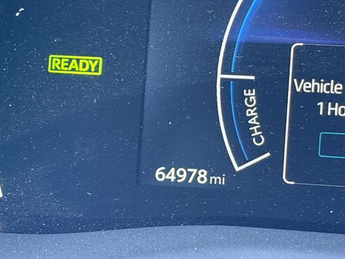 Used 2025 Toyota Camry LE AWD/4WD image 18