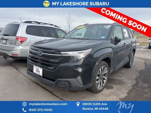 Used 2025 Subaru Forester Touring image 3