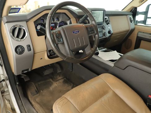 Used 2015 Ford F250 Lariat w/ Lariat Ultimate Package AWD/4WD image 6