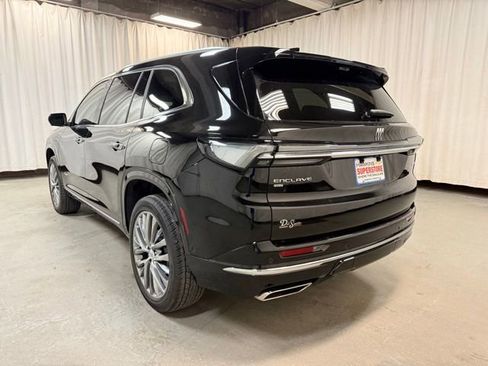 Used 2025 Buick Enclave Avenir w/ Super Cruise Package image 8