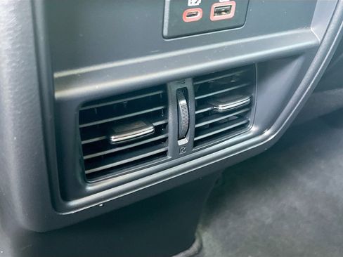 Used 2024 Nissan Murano SV image 27