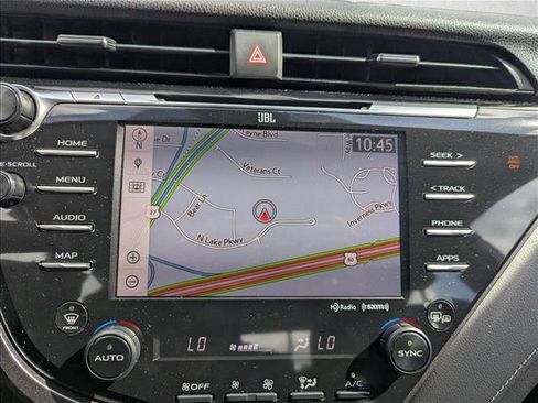 Used 2019 Toyota Camry XSE FWD image 17