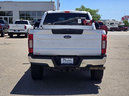 Used 2022 Ford F250 XLT AWD/4WD image 4