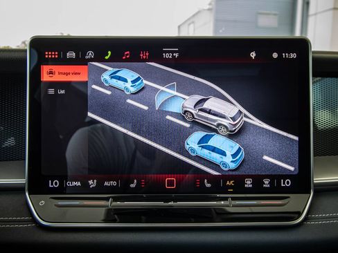 New 2026 Volkswagen Tiguan SE FWD image 42