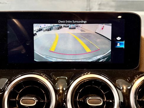 Used 2022 Mercedes-Benz GLA 250 image 31