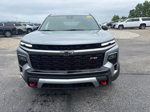 Used 2024 Chevrolet Traverse Z71 w/ LPO, Floor Liner Package AWD/4WD image 2