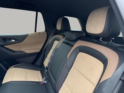 New 2026 Chevrolet Equinox ACTIV w/ Convenience Package III image 22