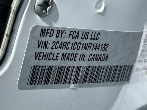 Used 2022 Chrysler Voyager LX FWD image 39