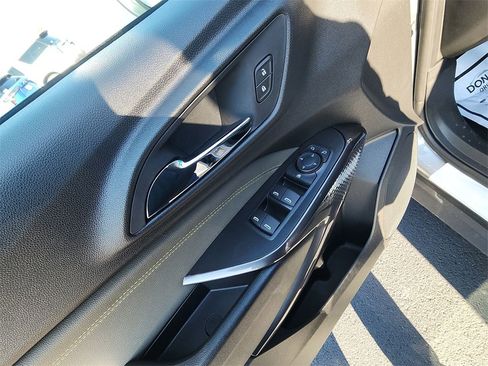 New 2026 Chevrolet Trax ACTIV w/ Driver Confidence Package image 13