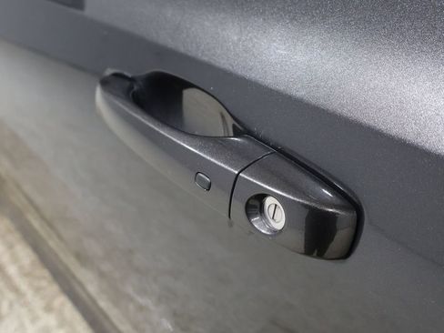 Certified 2018 Chrysler 300 S w/ 300S Premium Group image 10