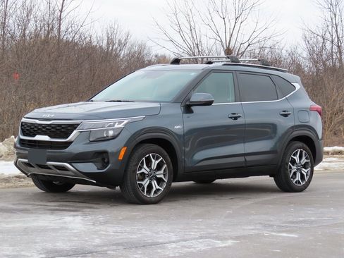 Certified 2023 Kia Seltos EX image 6