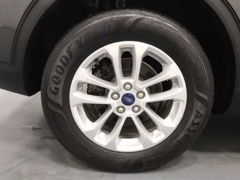 Used 2020 Ford Escape SE FWD image 28