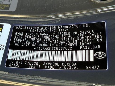 Used 2025 Toyota Camry XSE w/ Premium Plus Package image 29