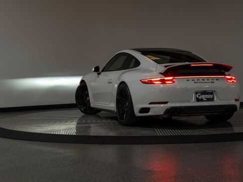 Used 2018 Porsche 911 Carrera 4S AWD/4WD image 27