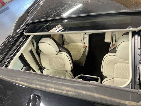 Used 2024 Lincoln Navigator Black Label AWD/4WD image 23