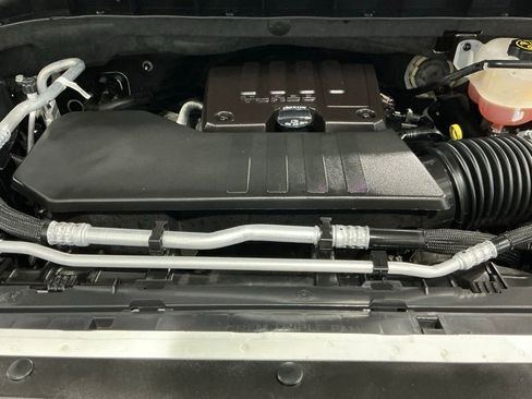 Used 2023 Chevrolet Silverado 1500 Custom image 32