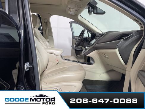 Used 2019 Lincoln MKC Reserve w/ MKC Technology Package image 32