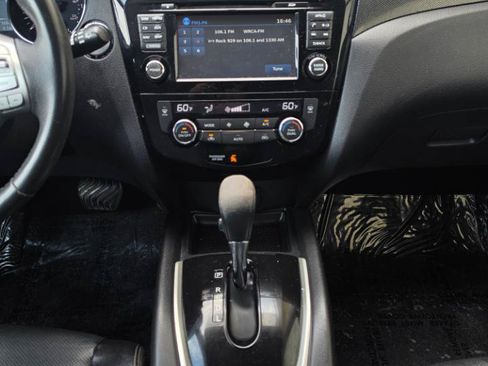 Used 2016 Nissan Rogue SL w/ SL Premium Package AWD/4WD image 15