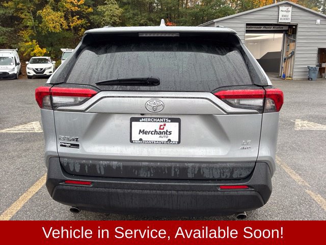 Used 2021 Toyota RAV4 LE AWD/4WD image 6