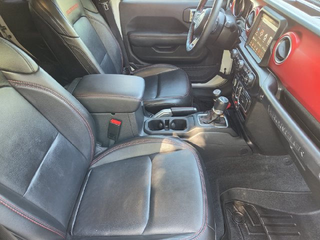 Used 2022 Jeep Wrangler Unlimited Rubicon w/ Cold Weather Group AWD/4WD image 12