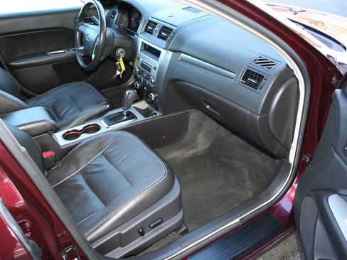 Used 2012 Ford Fusion SEL image 17