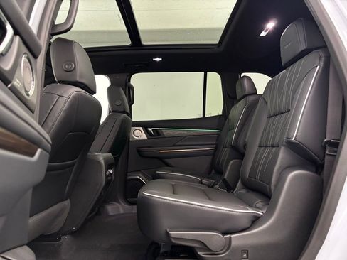 New 2026 Buick Enclave Avenir w/ Super Cruise Package FWD image 45