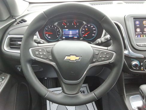 Used 2023 Chevrolet Equinox LT image 11