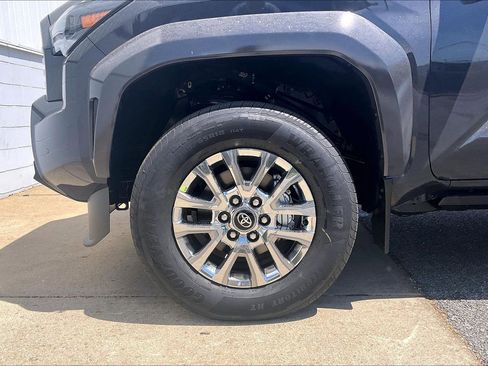 New 2026 Toyota Tacoma Limited AWD/4WD image 15