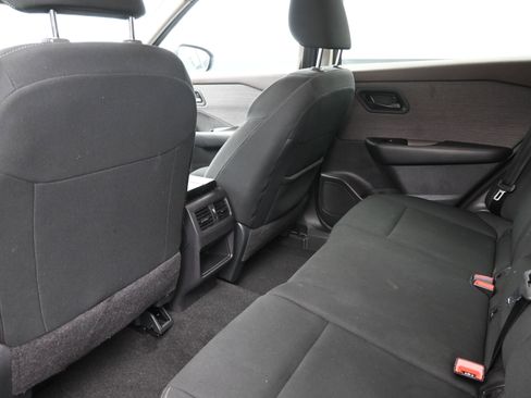 Used 2023 Nissan Rogue S AWD/4WD image 21