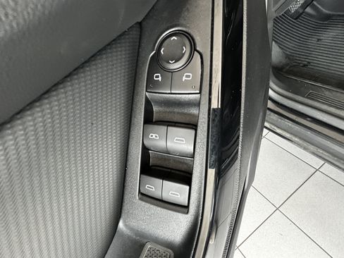 Used 2026 Chevrolet Equinox LT w/ Convenience Package II FWD image 15